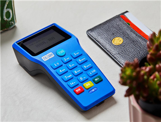 pos机刷卡芯片卡怎么放？