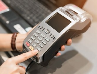 通刷pos机利率多少?