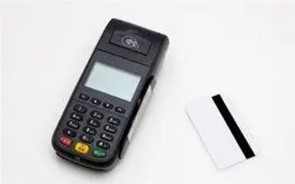 用POS机帮别人刷信用卡违法吗？